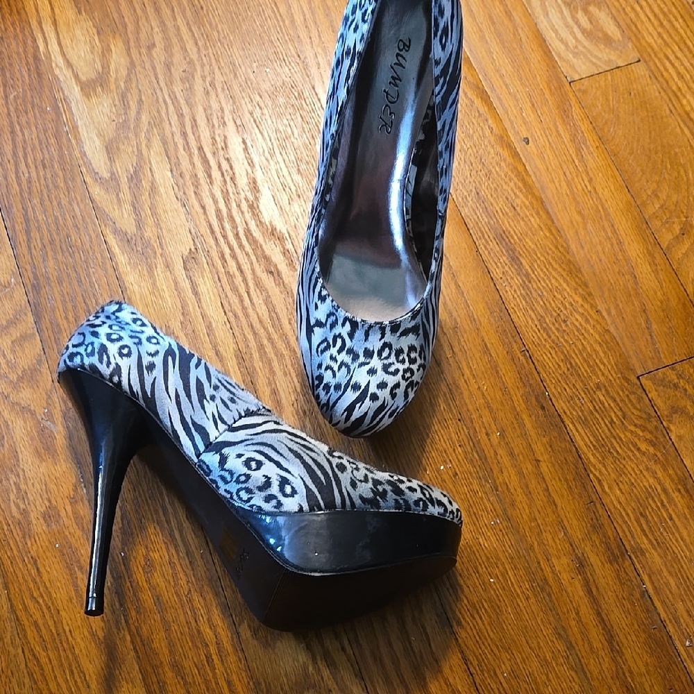 Animal Print Black, Gray and White Platform Pumps 5 inch heel